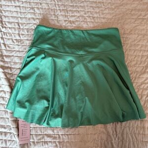 GREEN ATHLETIC SKORT